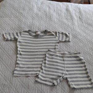 Hanna Andersson Striped Gray and White Kids Short Pajamas 140